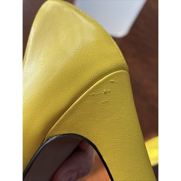 Bellini Buttery Leather Gold Bottom Silver Insole Nipped Toe Yellow 3.5" Heel 7M - Picture 10 of 12